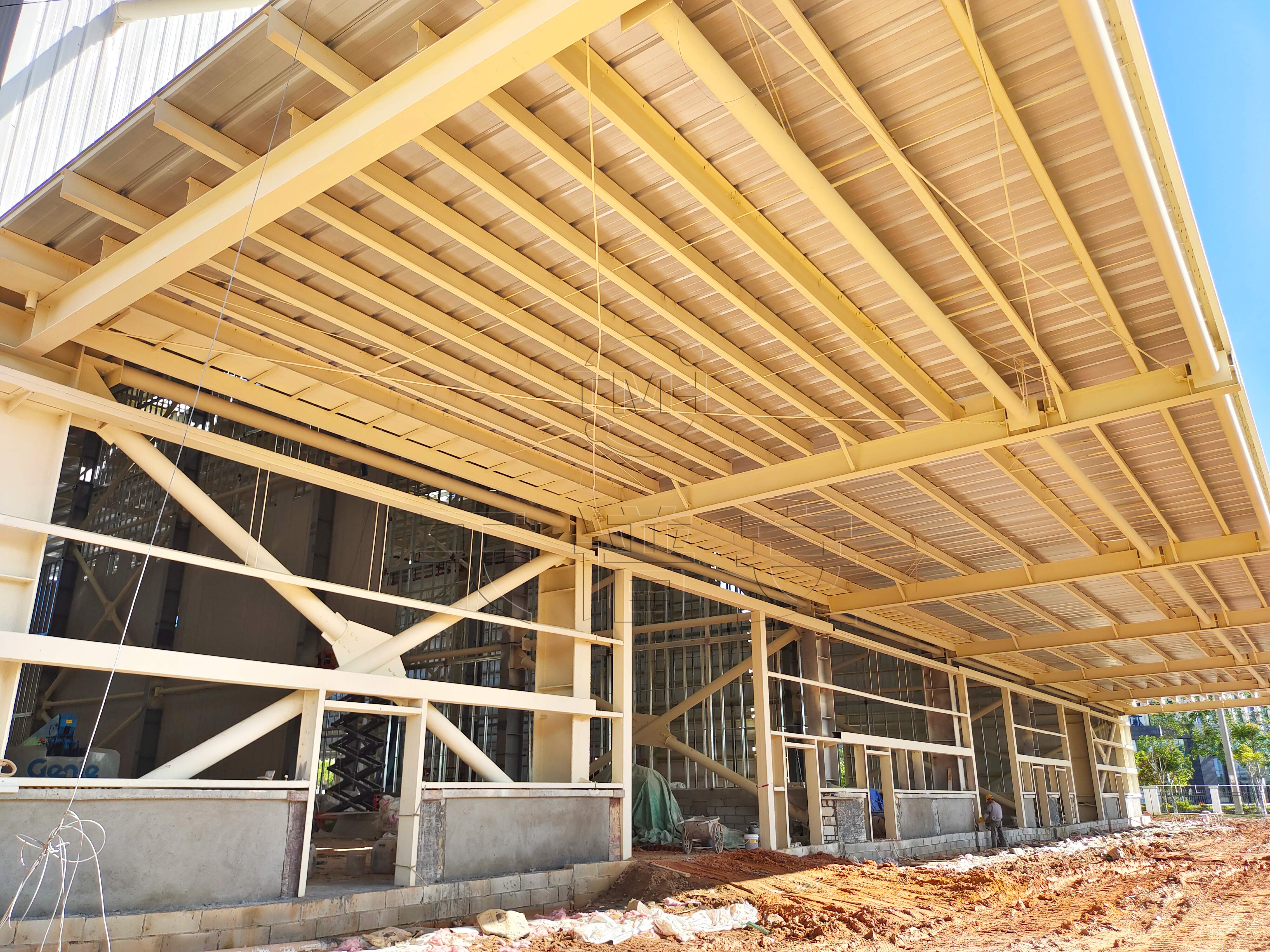 高層鋼結構平面形狀的抗風設計