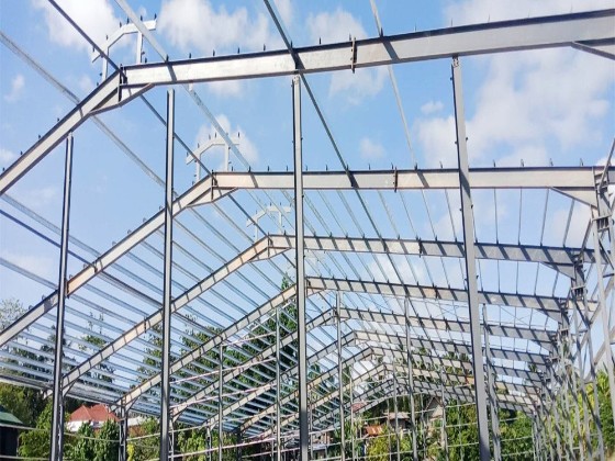 鋼結(jié)構(gòu)廠房