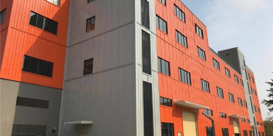 鋼結構廠房圍護材料應該怎么選擇？