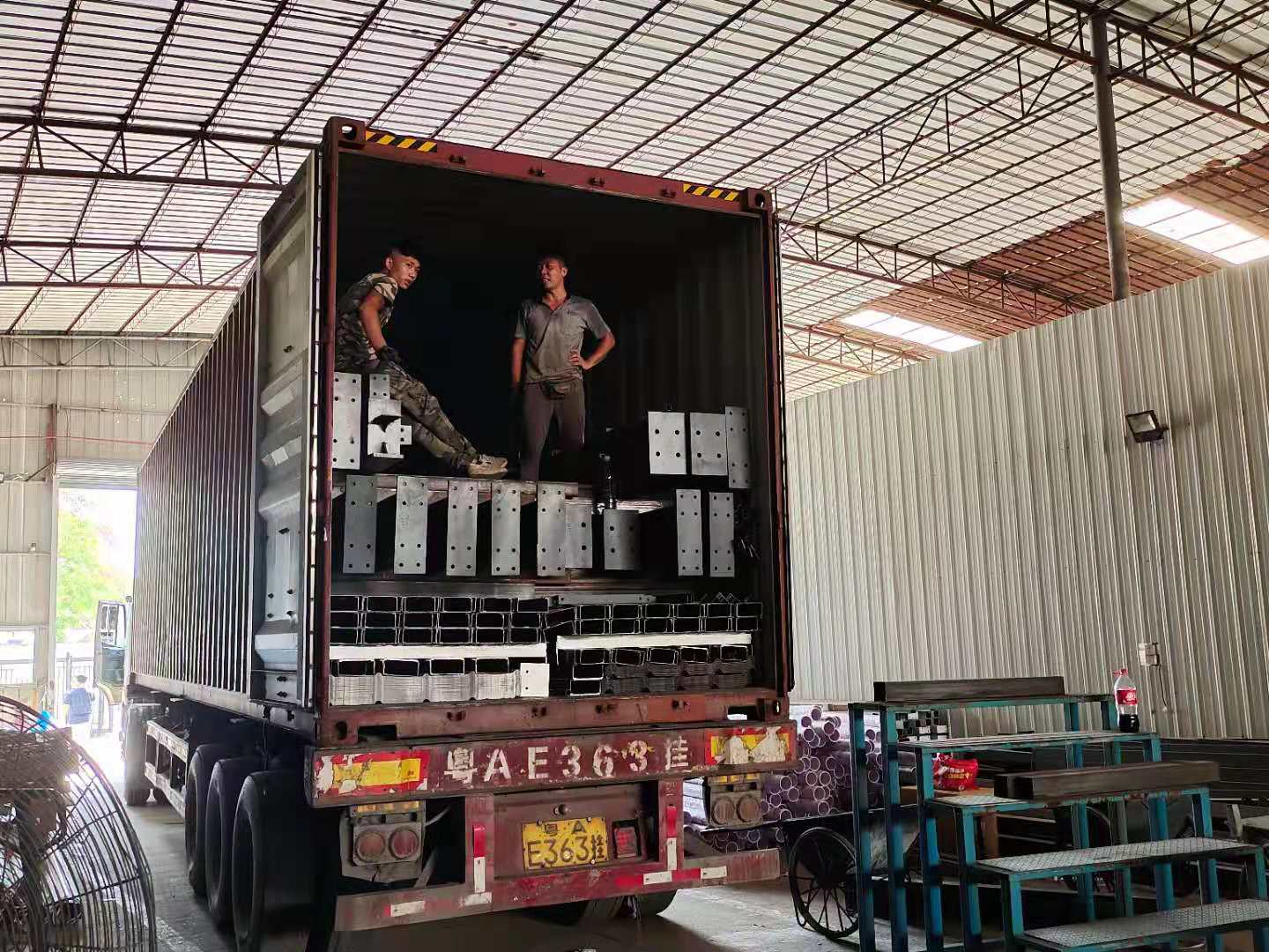 鋼結(jié)構(gòu)廠家